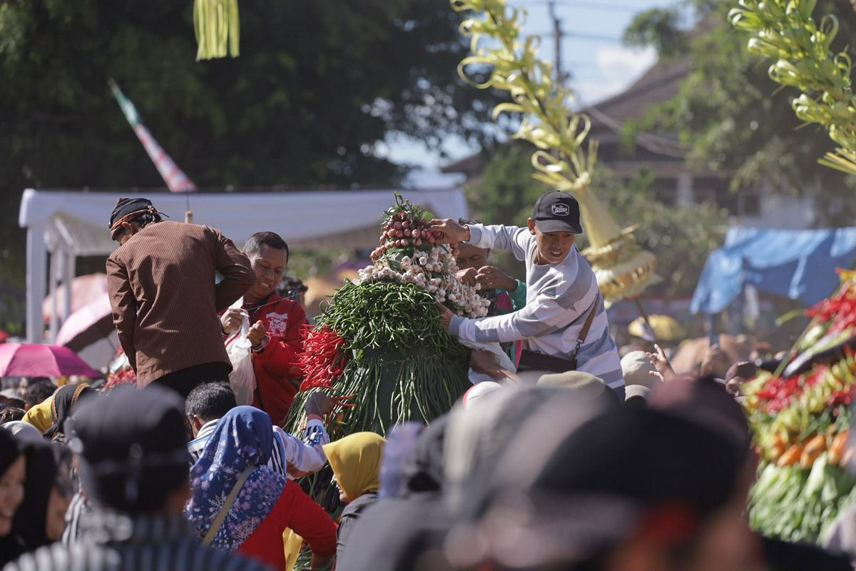 ‎Pisowanan Agung Menjadi Puncak Hari Jadi ke-201 Wonosobo, Menyatukan Semangat Budaya dan Kebersamaan Menuju Wonosobo Loh Jinawi