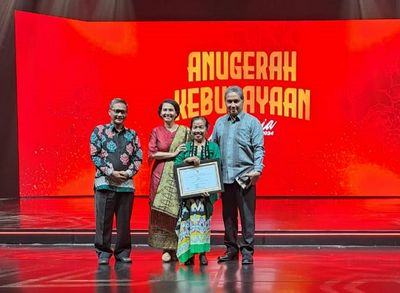 Mulyani Terima Anugerah Kebudayaan Indonesia 2024, Kuatkan Identitas Wonosobo di Kancah Nasional dan Internasional