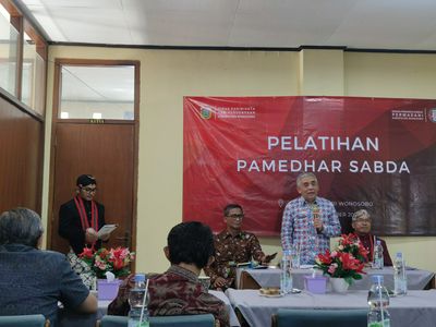 Pelatihan Pamedhar Sabda, Pembudayaan Berpidato Bahasa Jawa di Kalangan Pejabat Wonosobo