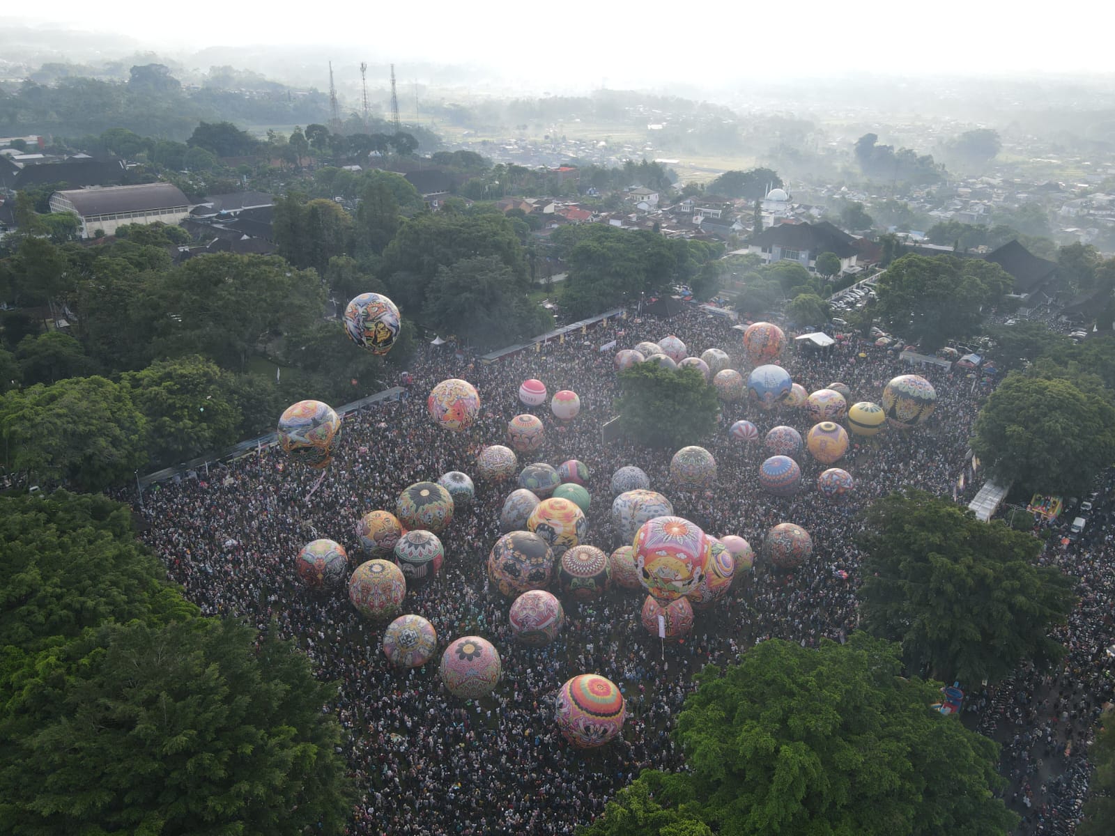 67d3ad98ce80f_festival balon alun2.jpeg