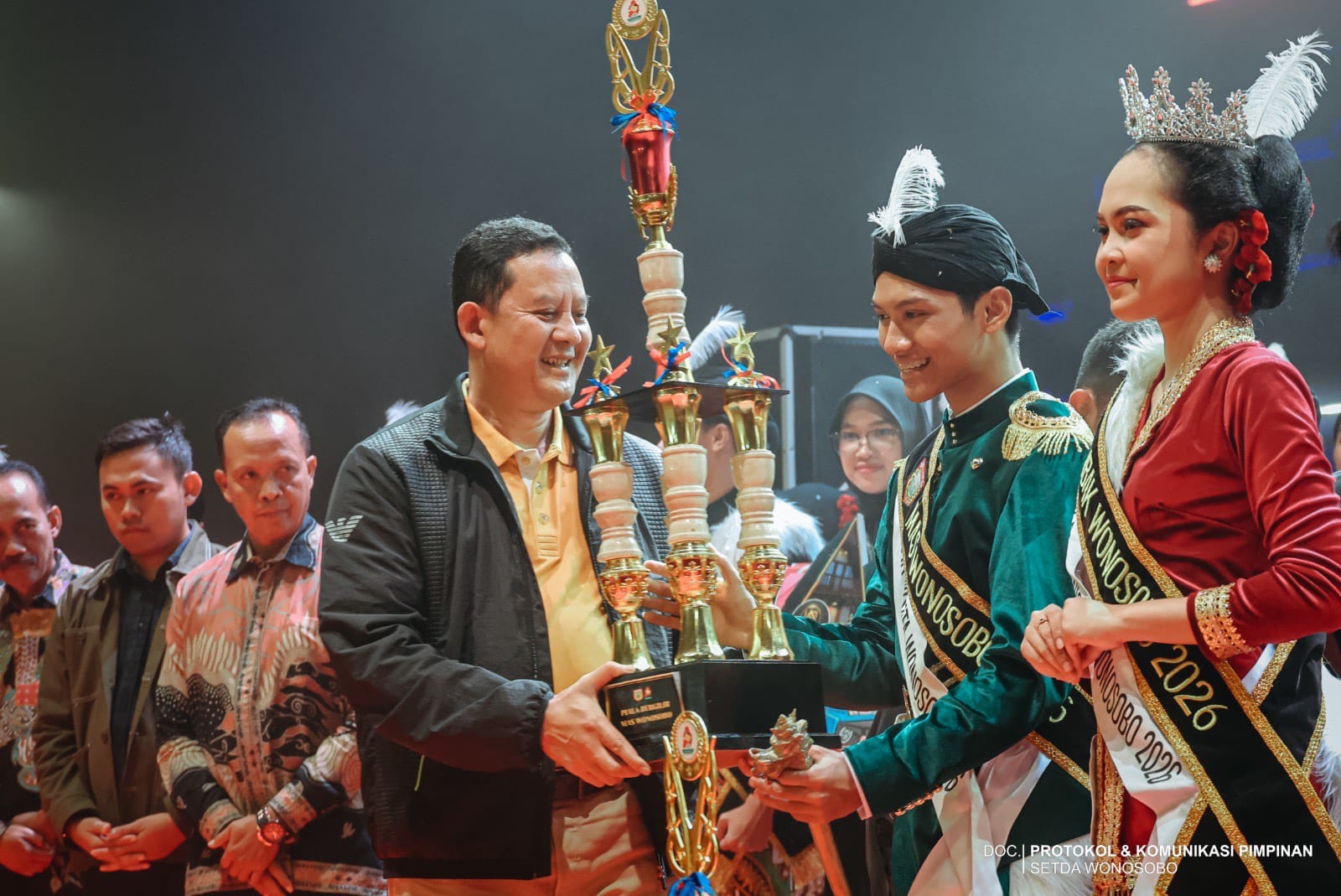 Narendra dan Kayla Raih Gelar Duta Wisata 2026 dalam Ajang Pemilihan Mas Mbak Wonosobo 2026